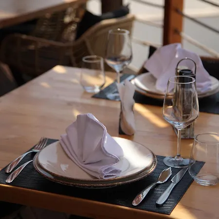 Hotel Harbour Sarandë