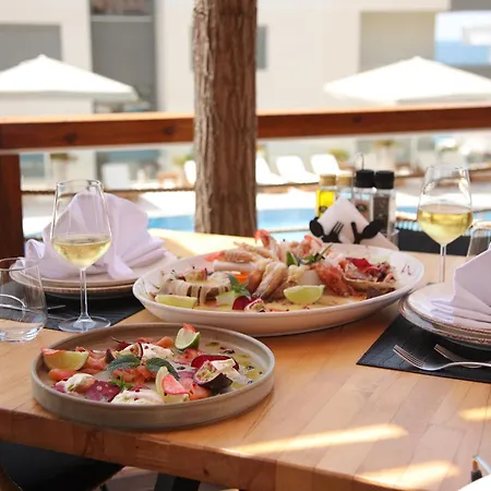 Harbour 4* Sarandë