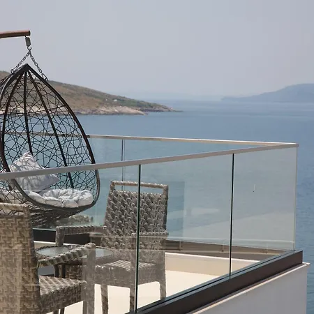 Harbour Hotel 4*